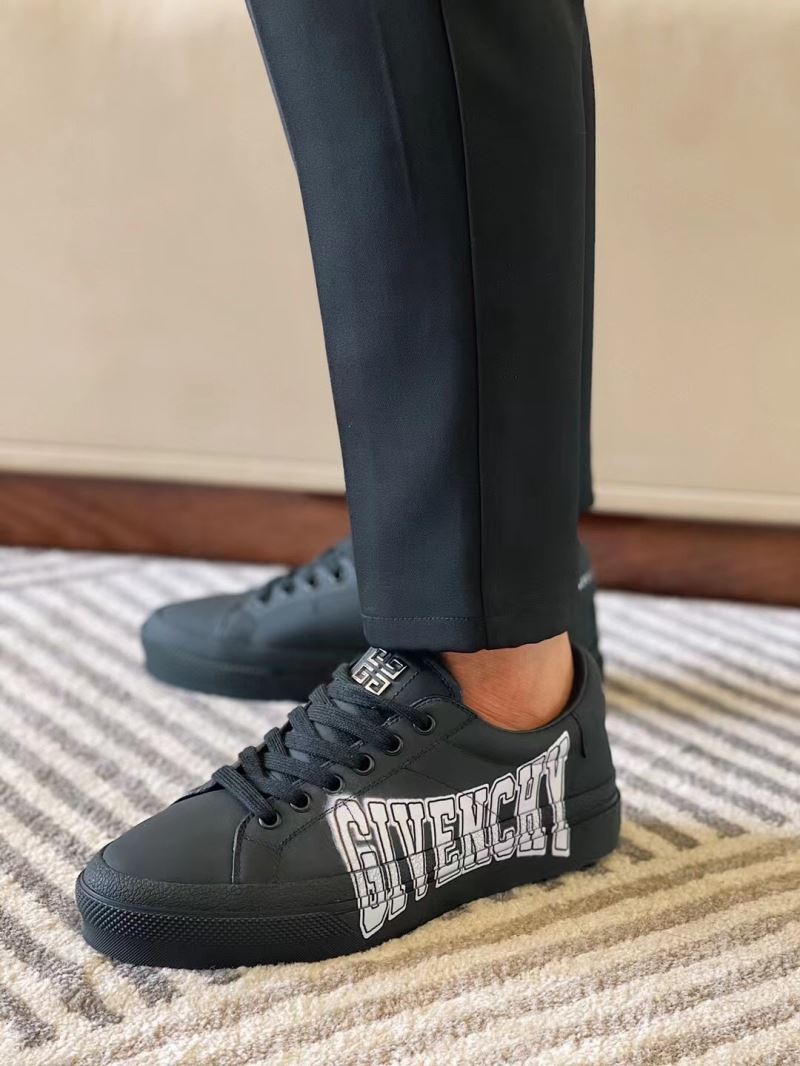 Givenchy Sneakers